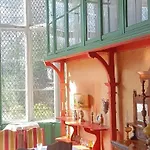Chateau De La Grand'maison Bed & Breakfast