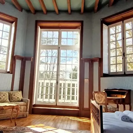 Chateau De La Grand'maison Oda ve Kahvaltı Belleme