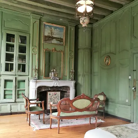 Chateau De La Grand'maison 3*