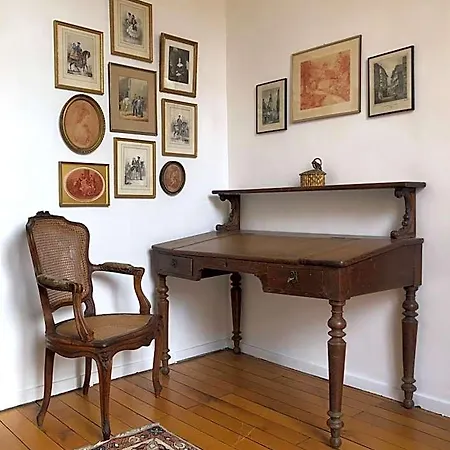 Chateau De La Grand'maison Bed & Breakfast