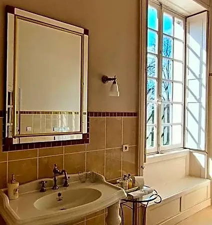 Bed & Breakfast Chateau De La Grand'maison