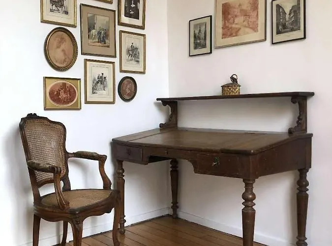 Chateau De La Grand'maison Alojamento de Acomodação e Pequeno-almoço Belleme