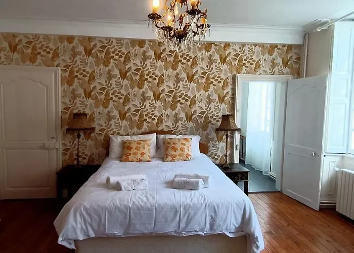 Bed & Breakfast Chateau De La Grand'maison